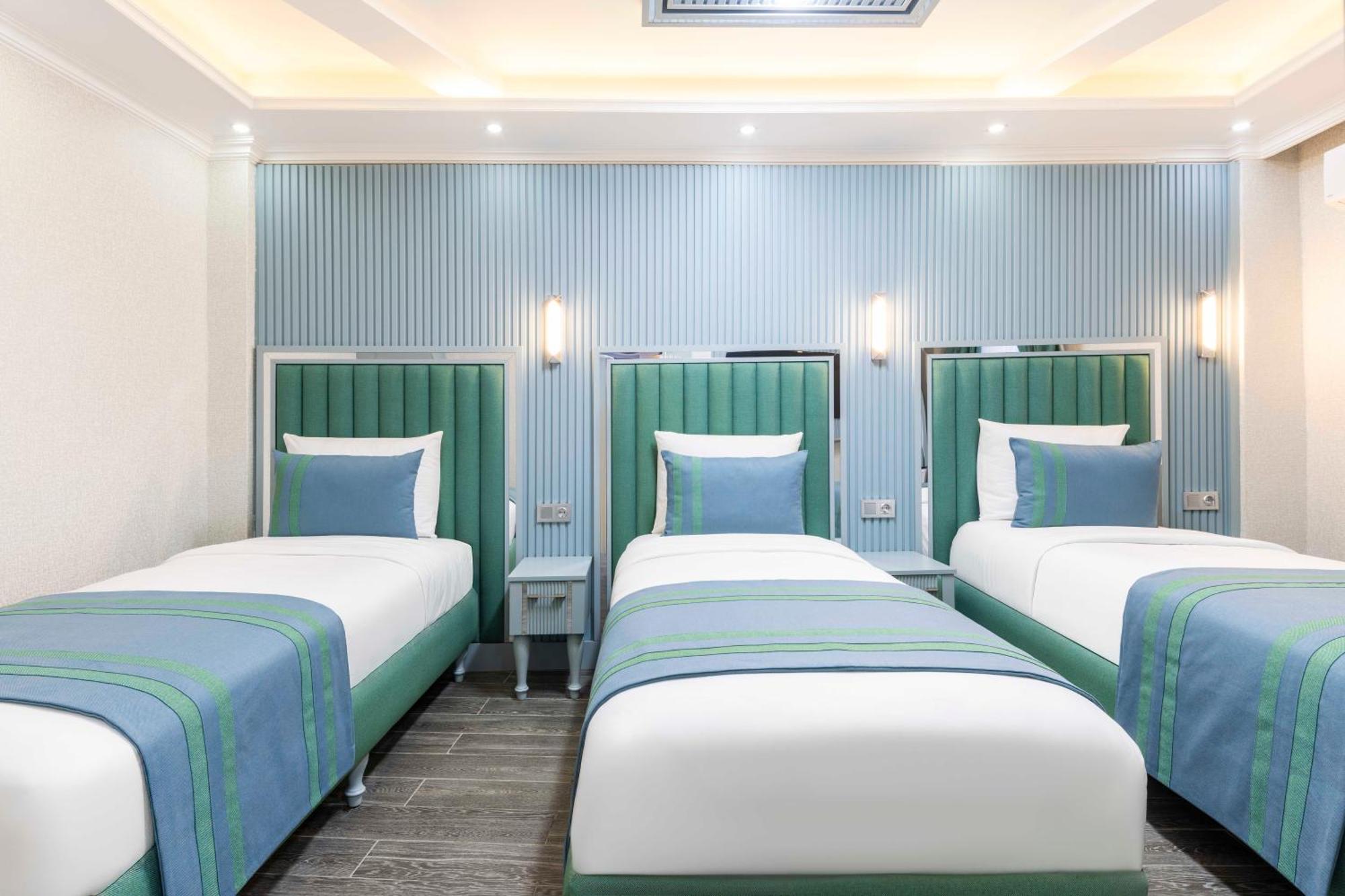 Santa Rio Gold Taxim Hotel อิสตันบูล ภายนอก รูปภาพ