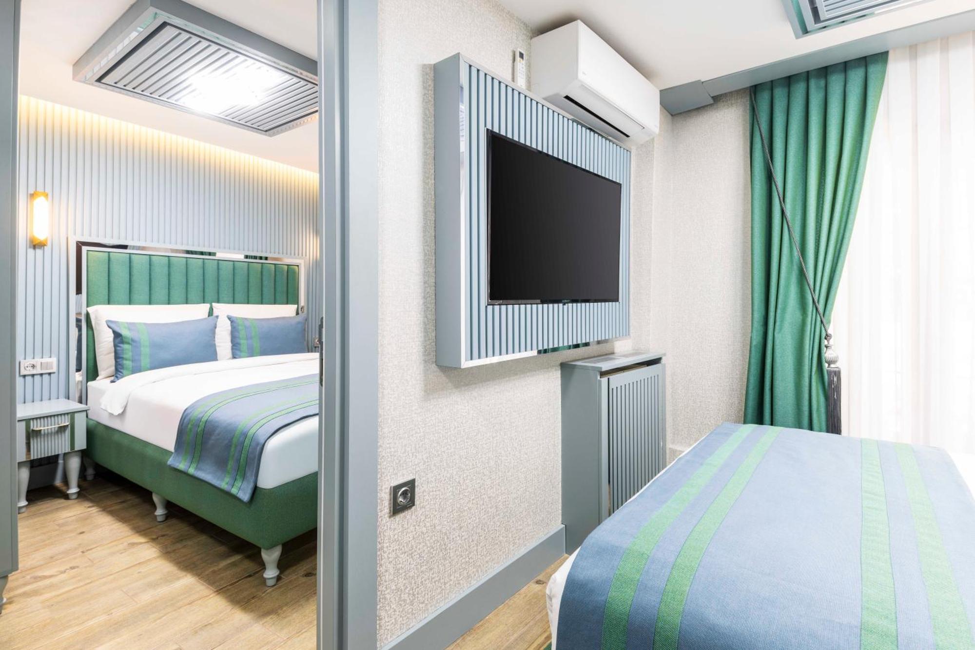 Santa Rio Gold Taxim Hotel อิสตันบูล ภายนอก รูปภาพ