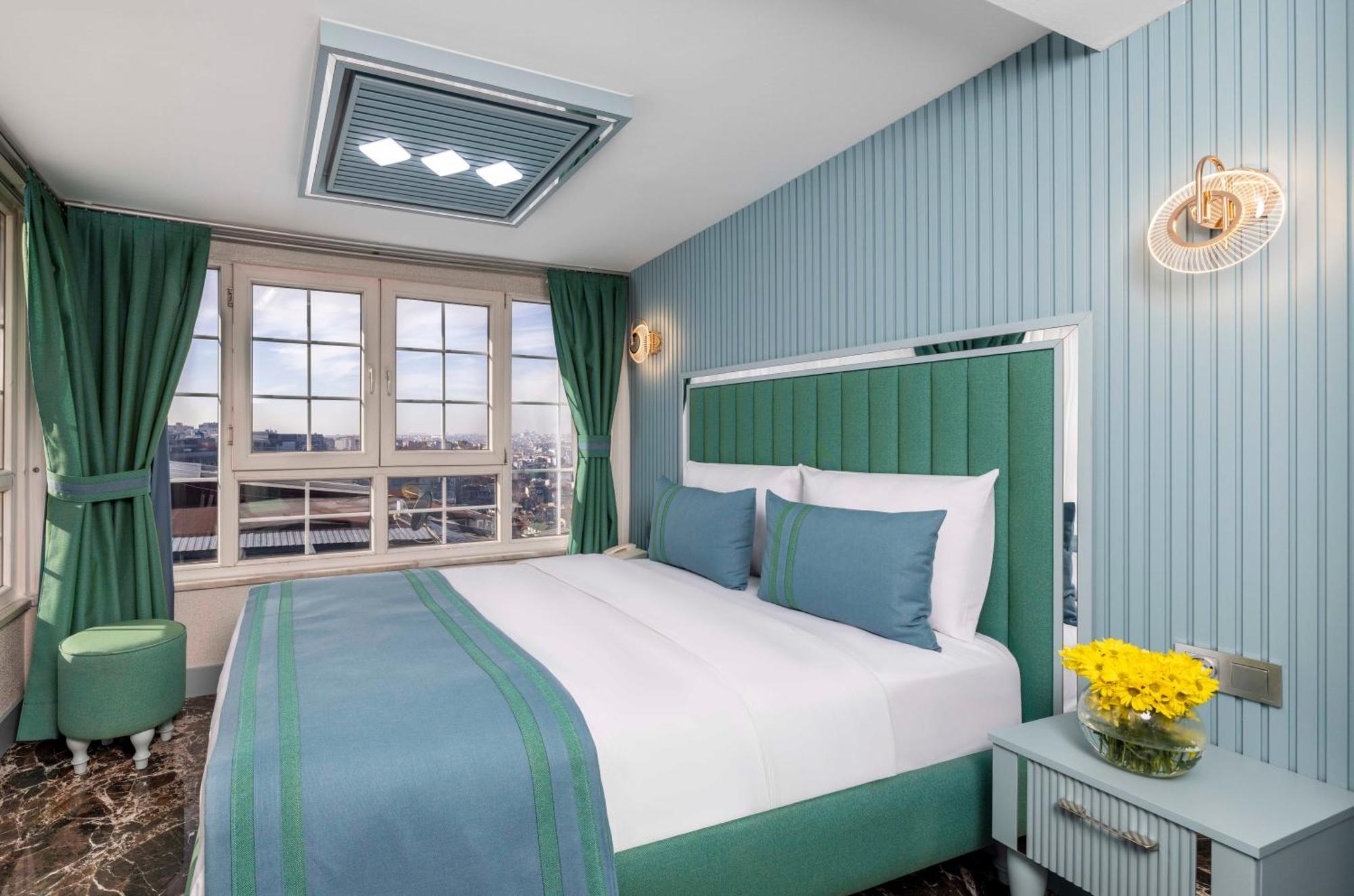 Santa Rio Gold Taxim Hotel อิสตันบูล ภายนอก รูปภาพ