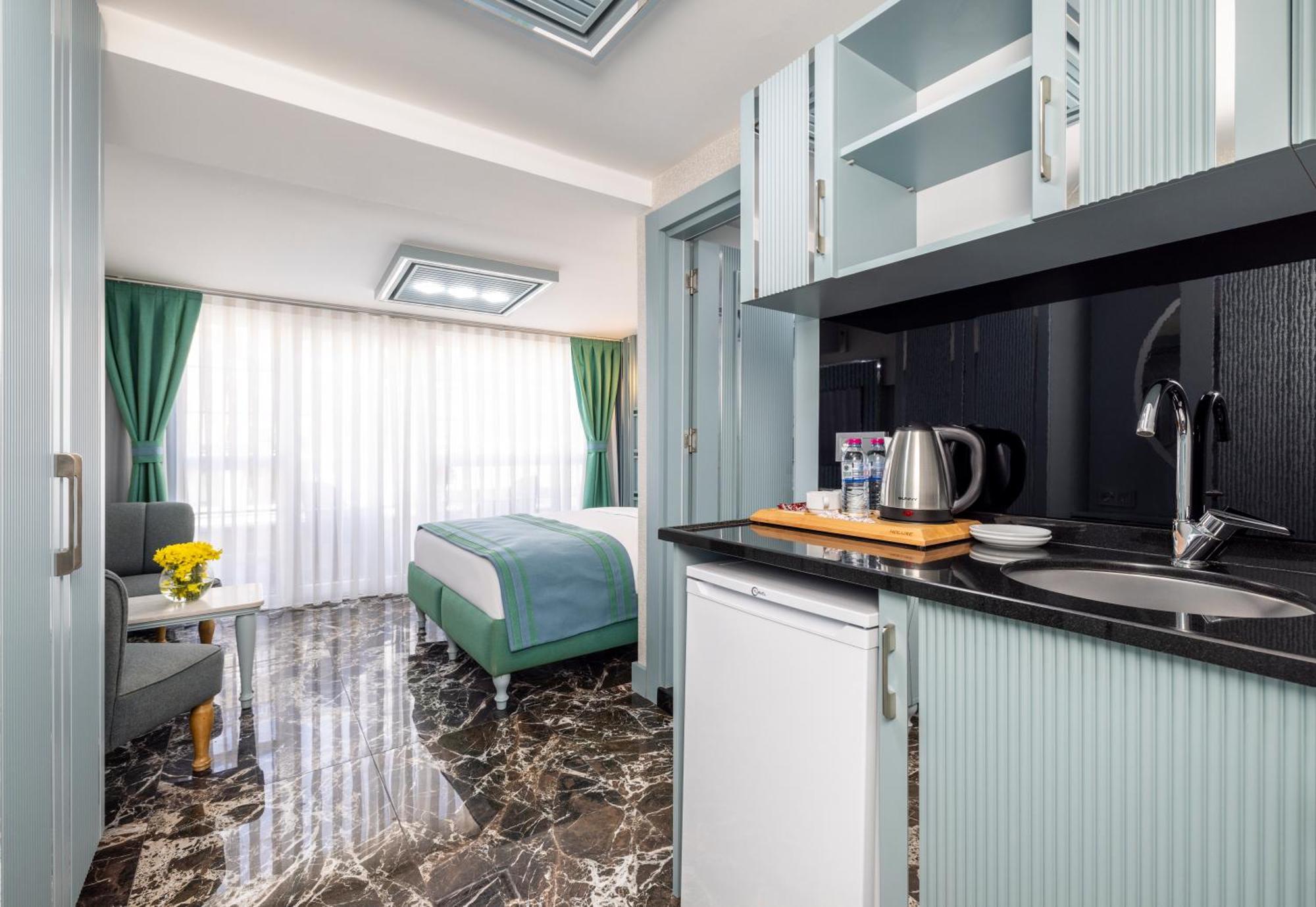 Santa Rio Gold Taxim Hotel อิสตันบูล ภายนอก รูปภาพ